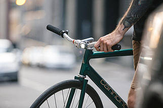 Мигалка для велосипеда передня з акумулятором водостійкий велфонарь Knog Blinder Mini Chippy Front 20 Lumens, фото 3