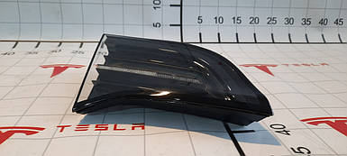 1077401-00-F Ліхтар задній внутрішній лівий (білий) Tesla Model 3 (107740100F)