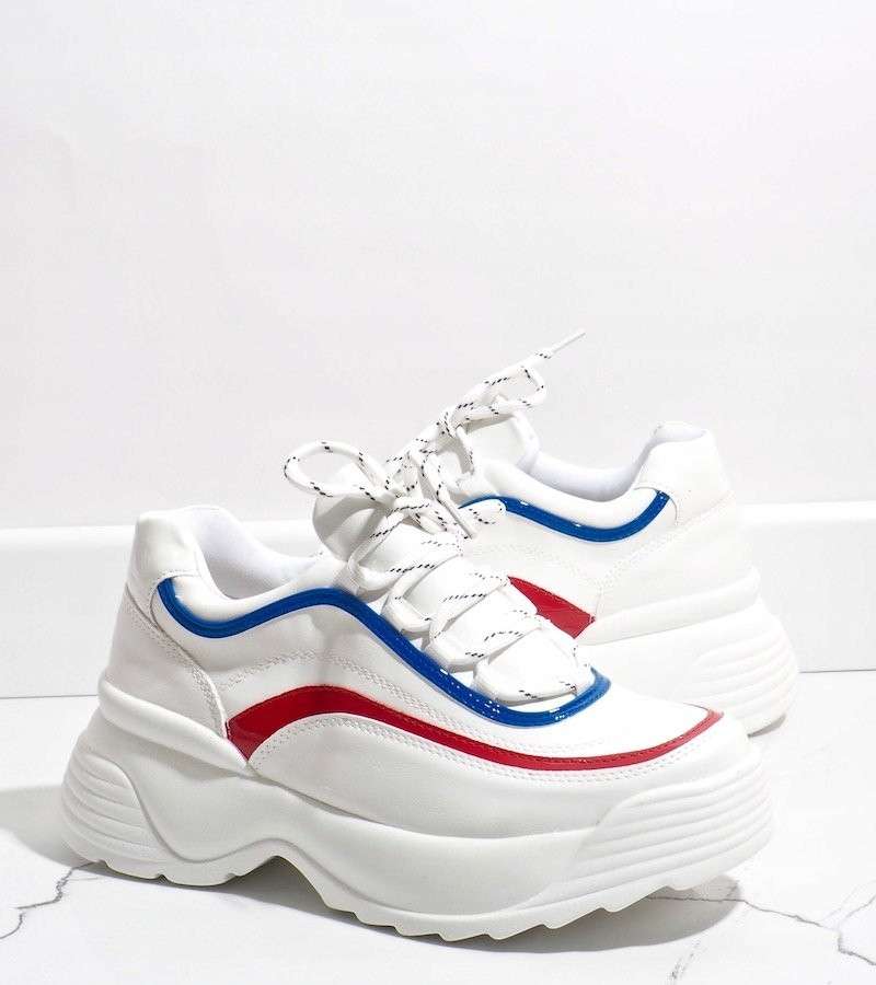 Жіночі білі кросівки Wave white