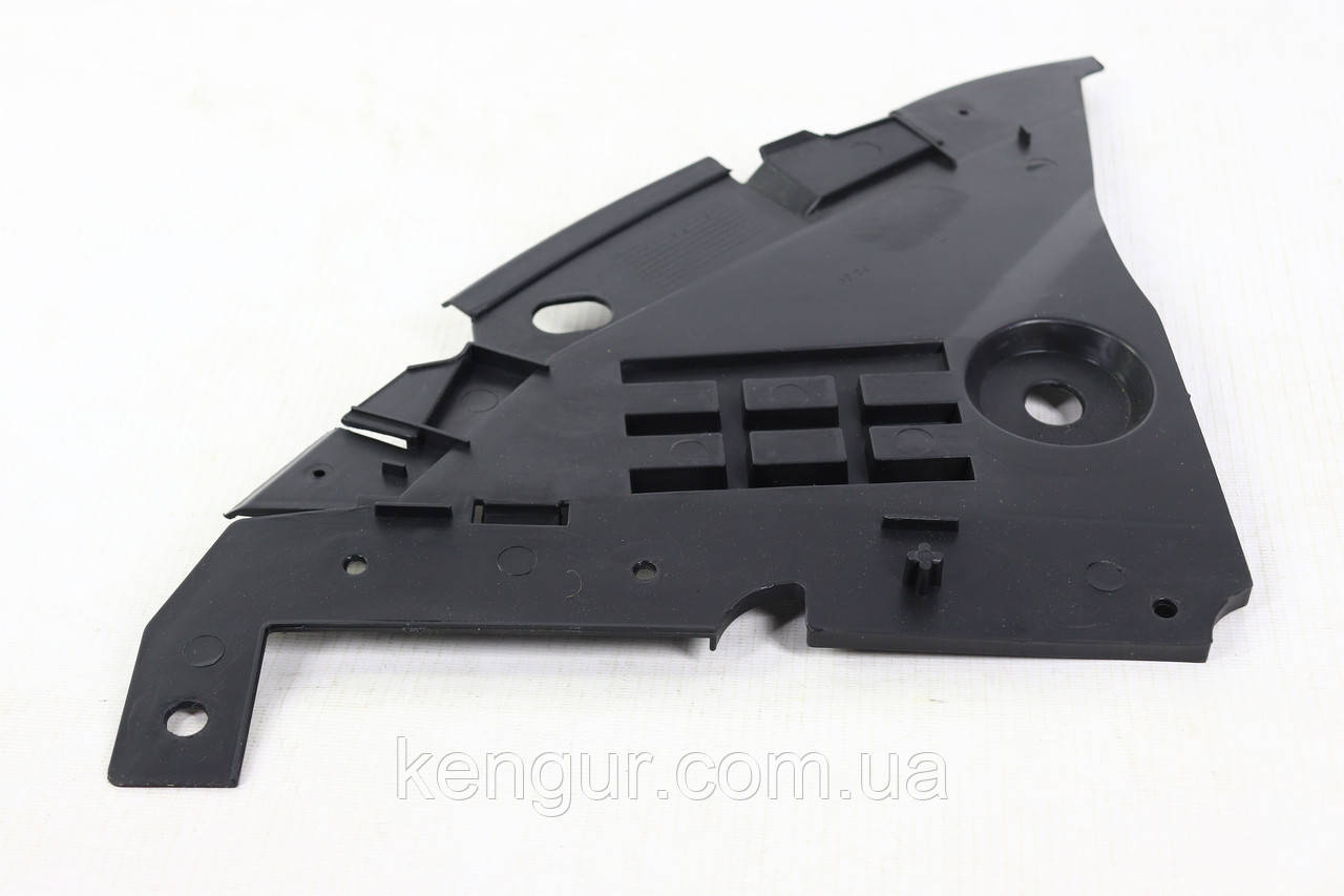 Захист бампера L (620257603R) Renault Logan 2014