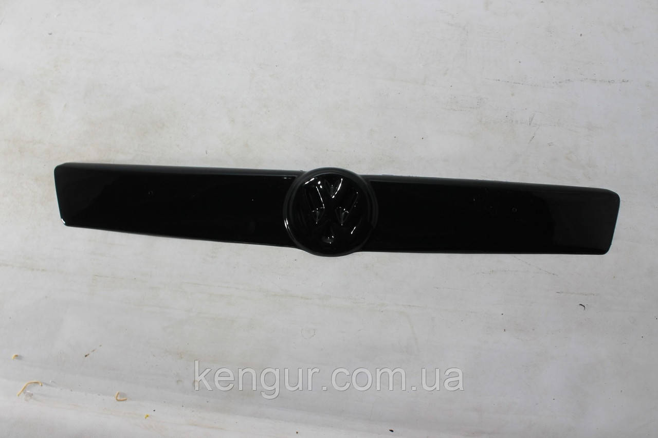 Зимова накладка на решітку радіатора - косі фари VW T-4
