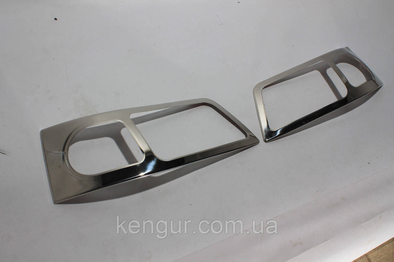 Хром накладки на передні фари (Carmos) VW T-5 2003-2010