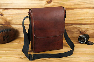 Шкіряна чоловіча сумка Майкл, натуральна шкіра італійський Краст колір коричневий, відтінок Вишня
