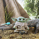 Інтерактивний Мандалорець малюк йоду Грого з жабою зоряні війни Star Wars Baby Yoda Hasbro, фото 5