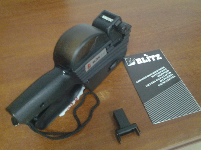 етикет пістолет Blitz S10 купити