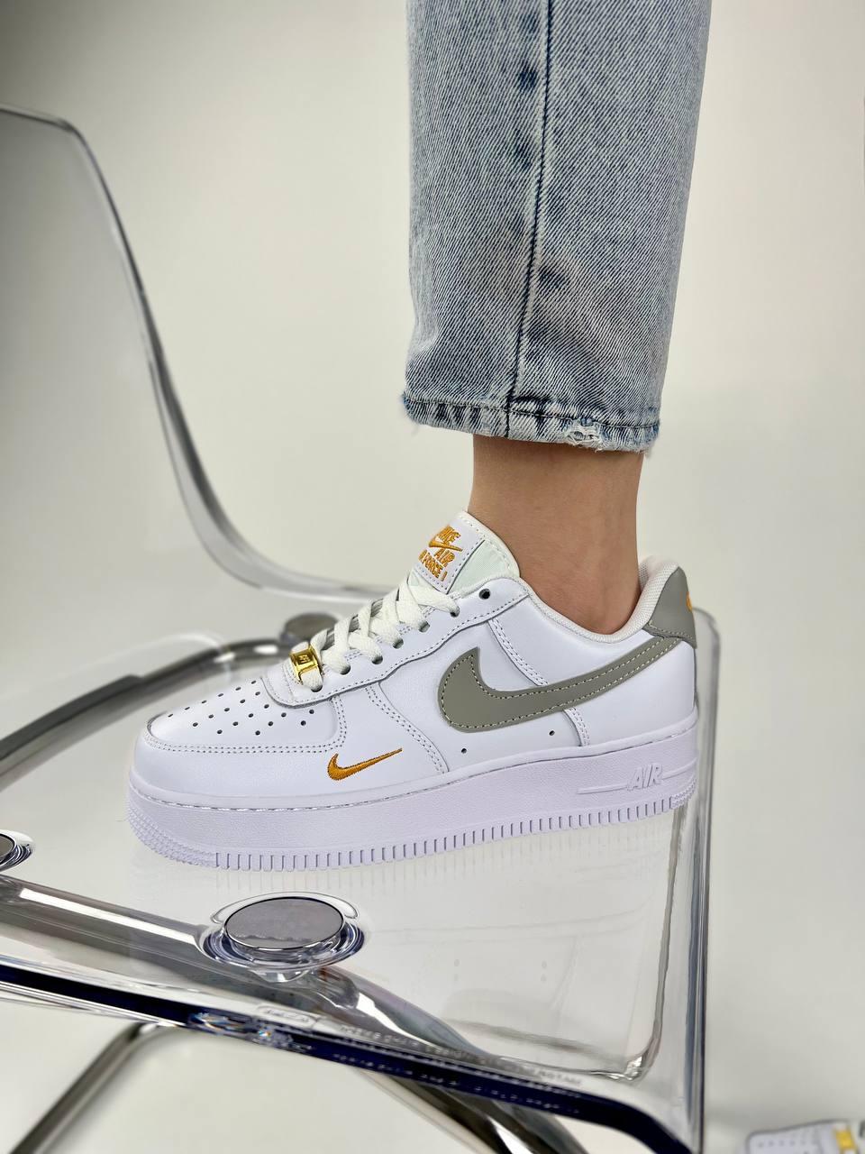 Чоловічі / жіночі кросівки Nike Air Force 1 Low Mini Swoosh White| Найк Аір Форс 1 Низькі Міні Свош Білі