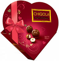 Шоколадні цукерки "Chiqola" Heart (серце) з горіховим кремом 110г Англія