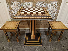 Шаховий стіл "Bright Victory" з різьбленням по дереву в ексклюзивному дизайні. Інкрустація намистинами