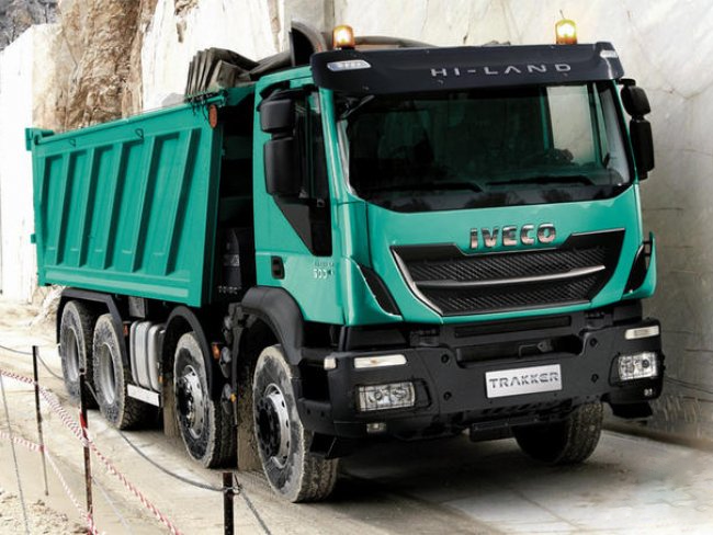 Самоскид IVECO TRAKKER AD 410T44
