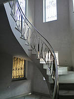  Перила для лестницы на второй этаж. Красивые, дизайнерские перила на лестницу в дом.  3