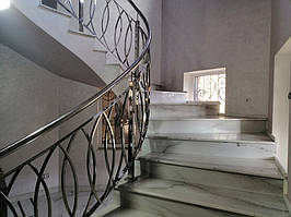  Перила для лестницы на второй этаж. Красивые, дизайнерские перила на лестницу в дом.  4