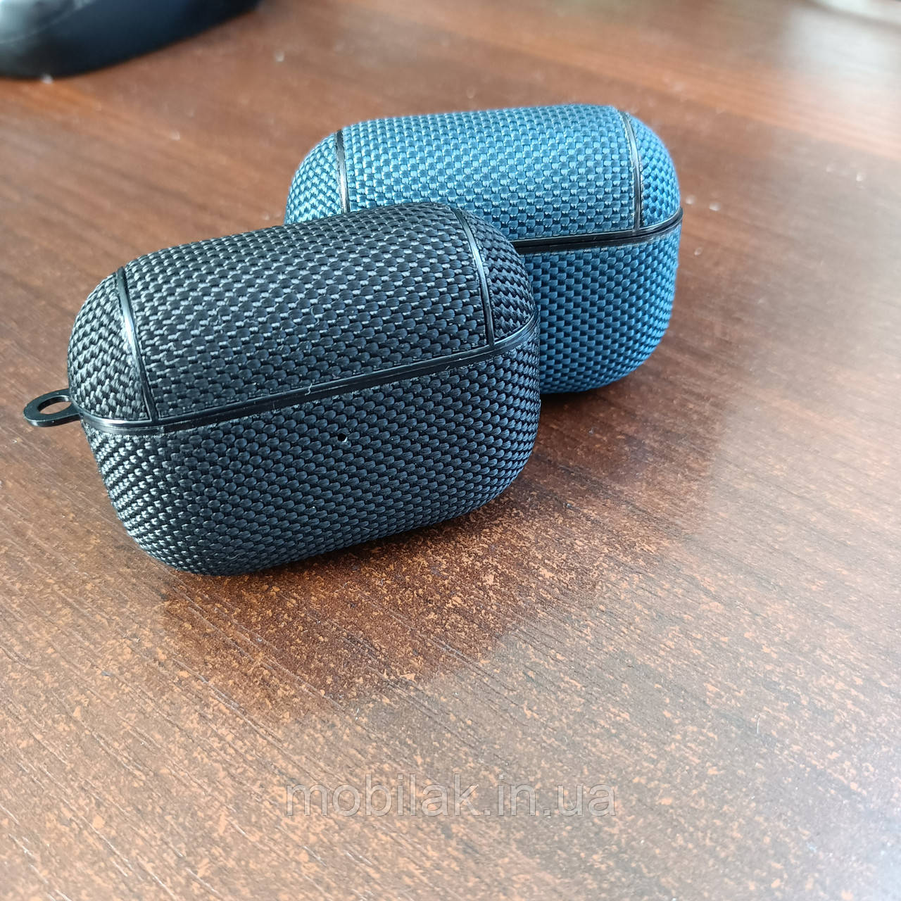 Чехол для наушников Apple AirPods Pro