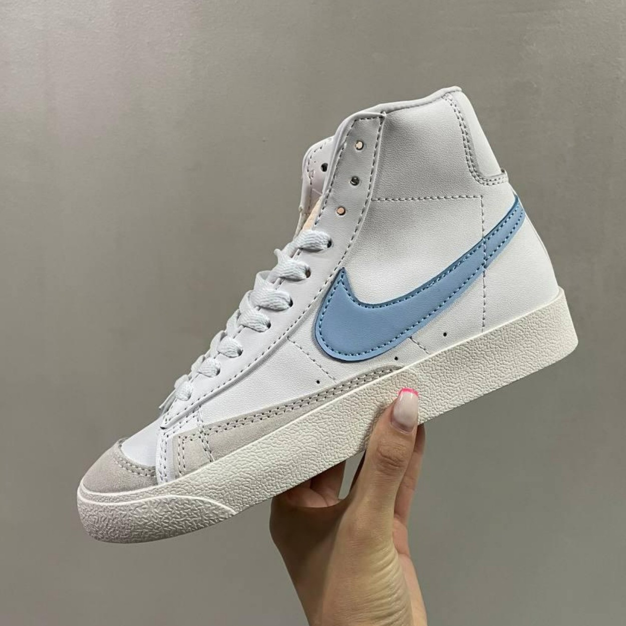 Кросівки жіночі Nike Blazer White Blue білі з блакитним високі весна осінь повсякденні