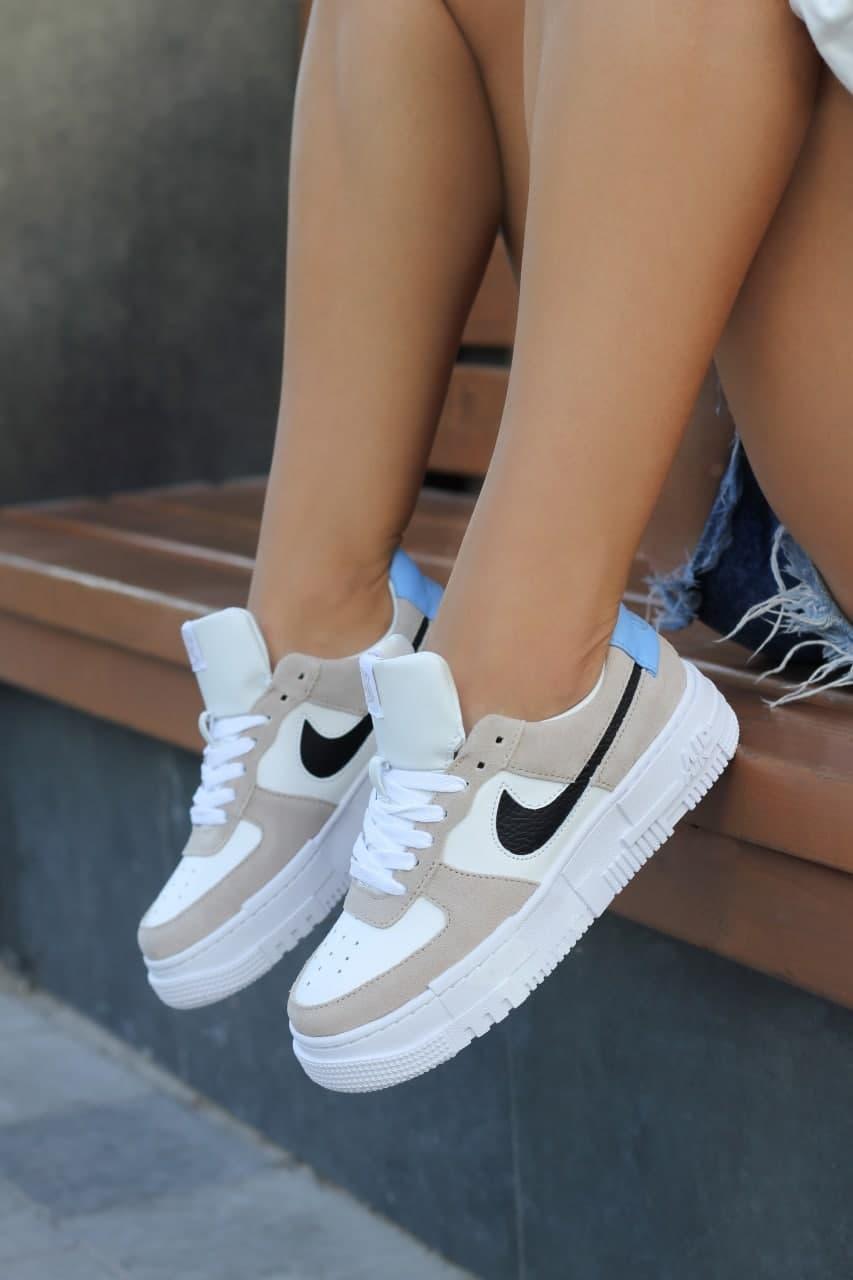 Жіночі кросівки Nike Air Force 1 Low Pixel Desert Sand бежеві повсякденні весна осінь
