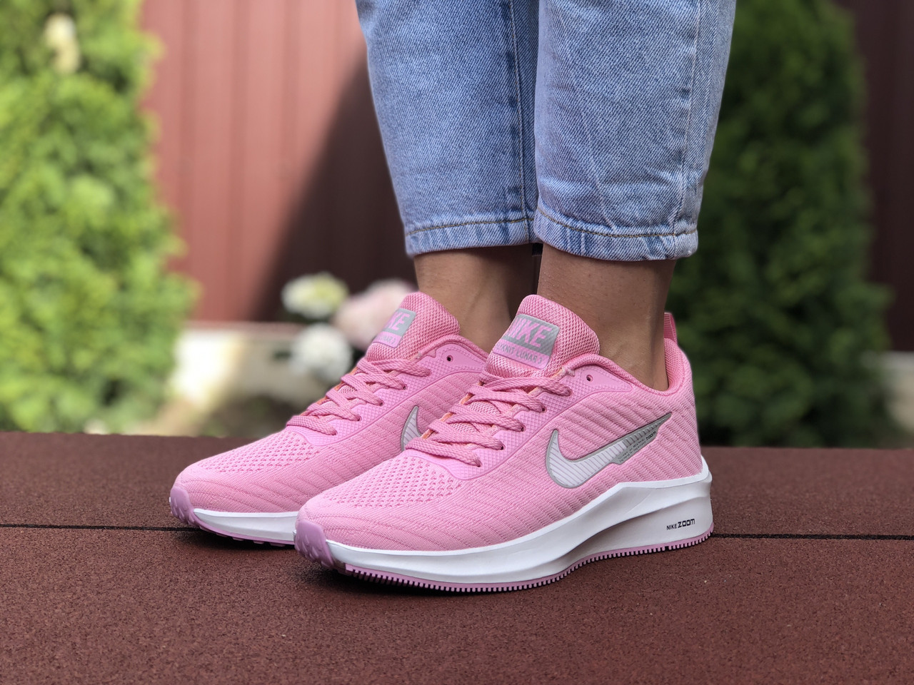 Жіночі кросівки Nike Flyknit Lunar 3 рожеві з білим