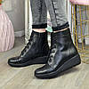 Черевики жіночі на невисокій танкетці, натуральна чорна шкіра, фото 3