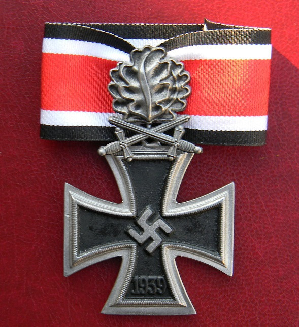 Лицарський хрест з мечами та дубовим листям, Третій Рейх