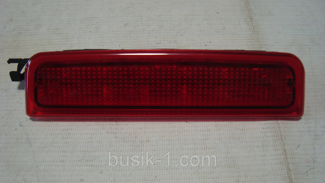 Ліхтар задній STOP на дверцятах VW Caddy 04-15р.в. 15-р.в
