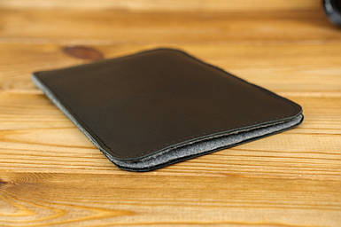 Шкіряний чохол для iPad Дизайн №1 з повстю, натуральна шкіра італійський Краст, колір Чорний