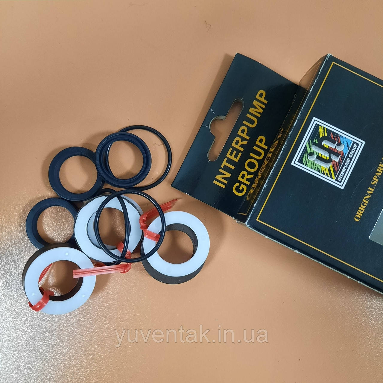 Ремкомплект INTERPUMP, манжети (сальники) KIT 247, на 3 поршні