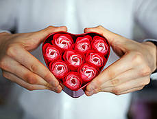 Подарунковий набір Мильні троянди для ванни 9 штук у формі серця Подарунок дівчині КРАСНІ, фото 3