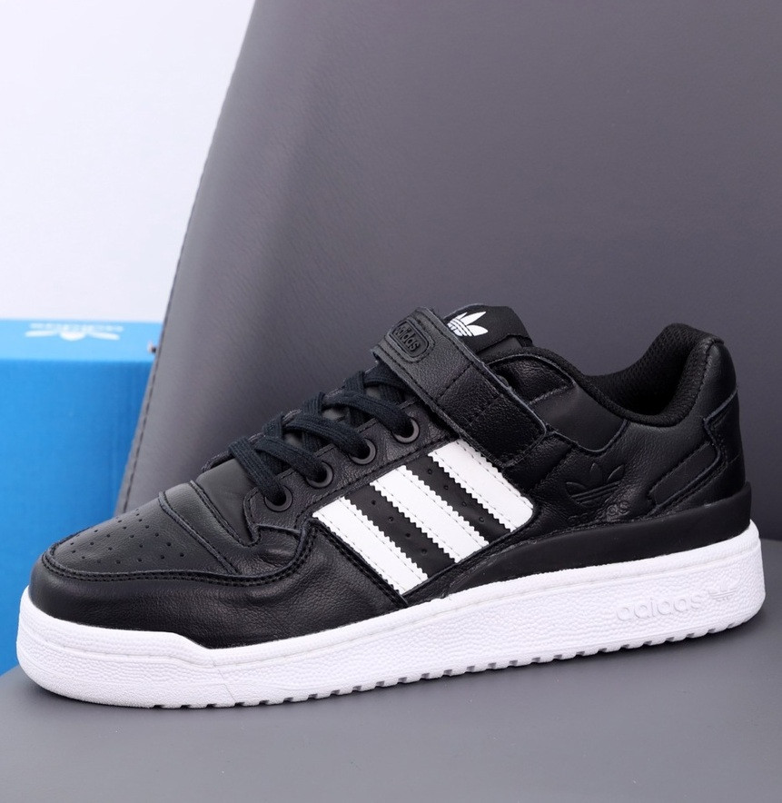 Чоловічі кросівки Adidas Forum low демісезонні осінь весна чорні з білим. Фото в живу. Топ, фото 1
