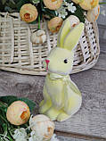 Великодній кролик для прикраси стола на свято h 13 см, фото 3