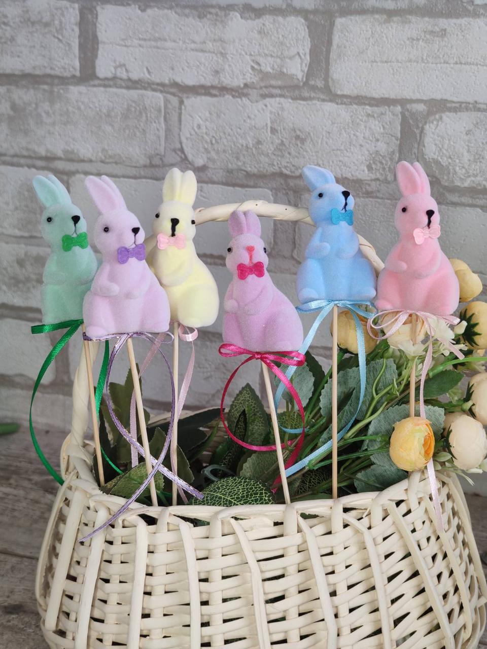Великодній кролик для прикраси, топпер на свято h 8 см, фото 1