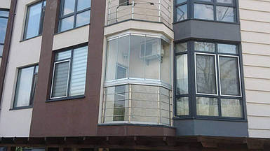 Безрамне скління балконів і лоджій