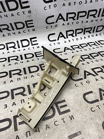 Кріплення замка дверей FORD