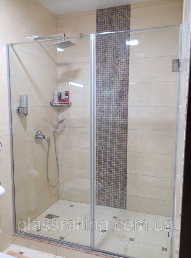 Душова перегородка з скла