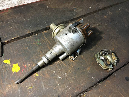 РАСПРЕДЕЛИТЕЛЬ ЗАЖИГАНИЯ ТРАМБЛЕР КОНТАКТНЫЙ ГАЗ- 51/52 / 23.3706