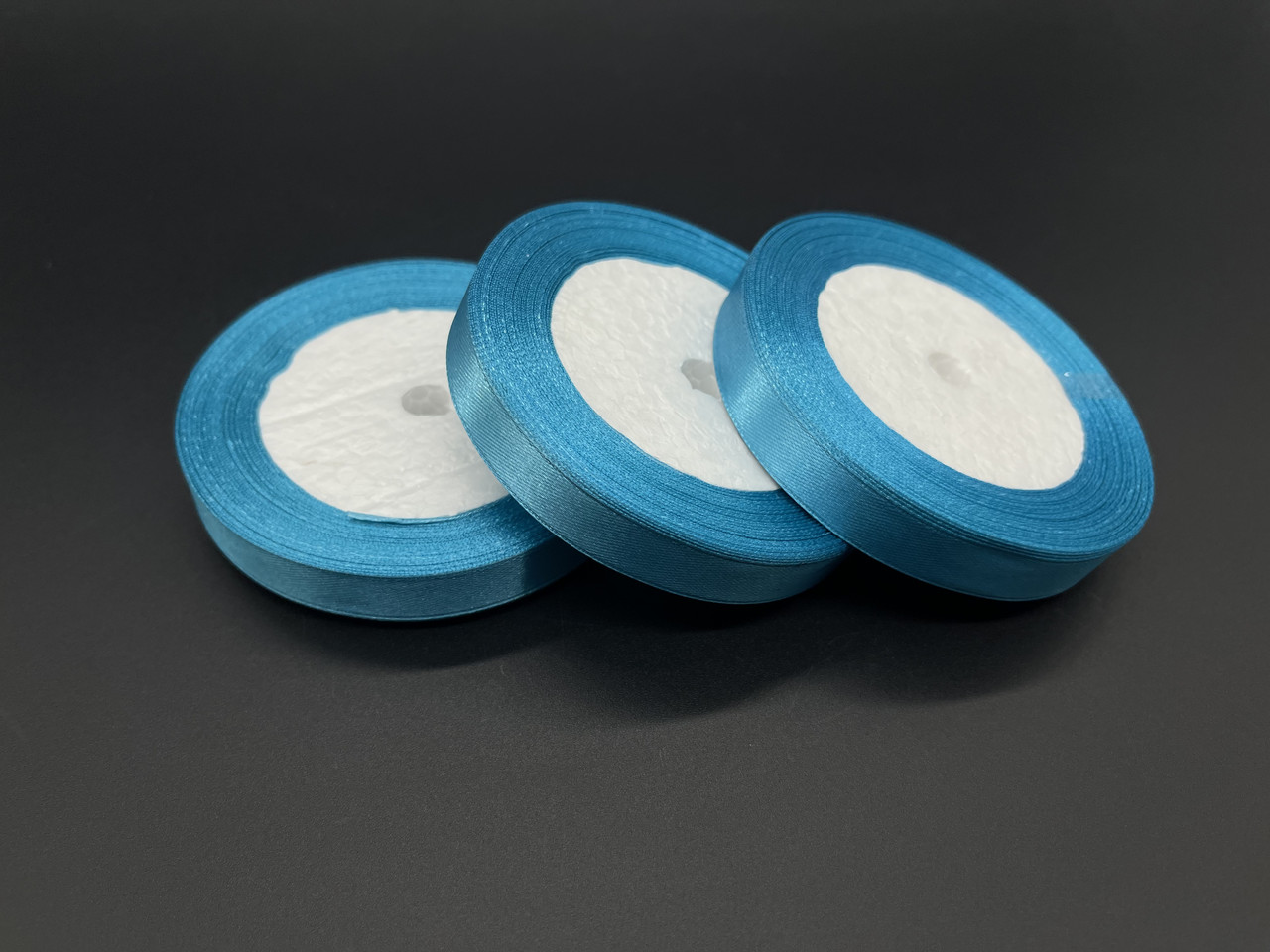 Стрічка атласна. Колір блакитний.1,4 см. 23м/рул., фото 1