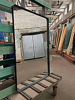 Прямокутне дзеркало із закругленими краями в металевій рамі 110х70 см