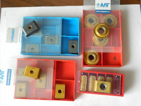 Пластина тангенціальна LNMX 301940-22 MM2 P20 M20 SANDVIK, фото 1