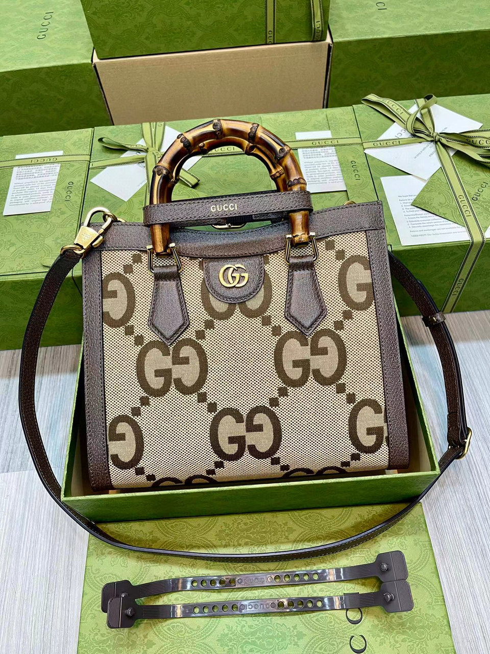 Сумка тоут Gucci Diana з мотивом jumbo GG