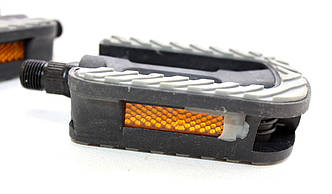 Педалі на велосипед