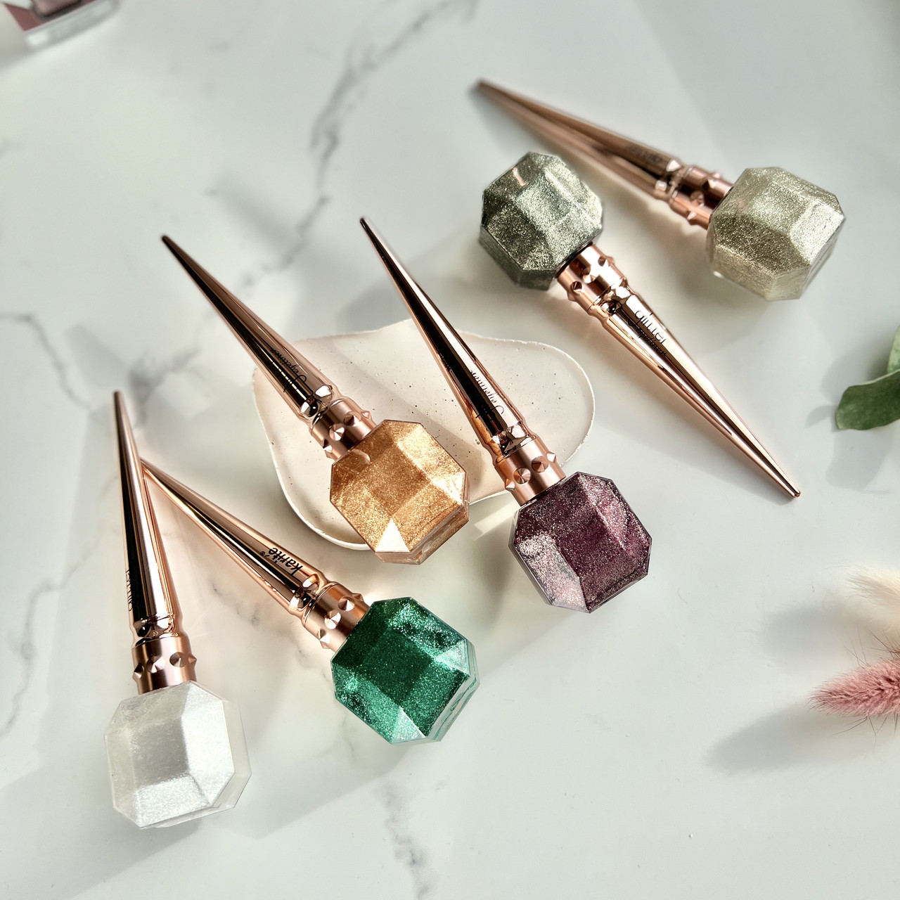 Глиттерная стойкая Подводка для глаз цветная Karite Glitter Eyeliner 2