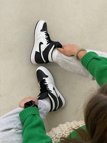 Кроссовки женские Nike Air Jordan 1 retro black/white кеды повседневные ...