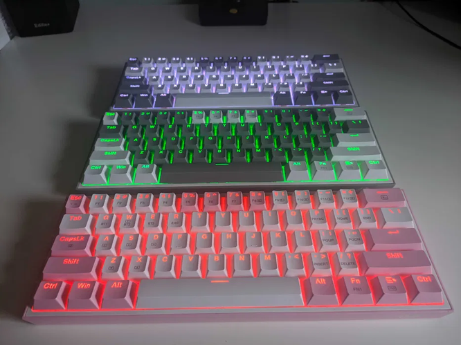 Механическая игровая (геймерская) клавиатура с подсветкой клавиш ...