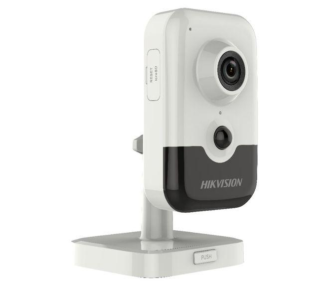 Відеокамера внутрішня ІР Hikvision 2MP DS-2CD2421G0-I (2.8)