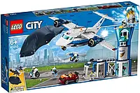 Блоковий конструктор LEGO City Повітряна поліція: авіабаза (60210)