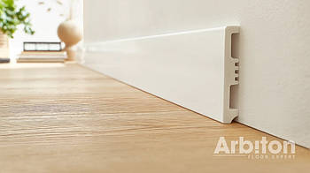 Плінтус підлоговий Arbiton AVIA 80 білий Арбітон АВІА 01 (14х80х2200мм)