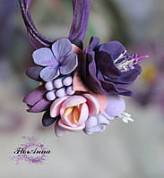 Фиолетовый кулон ручной работы с цветами. Оригинальный подарок девушке