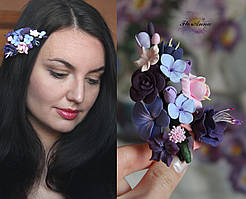 Фіолетова заколка для волосся ручної роботи з квітами з полімерної глини «Чарівна мрія». Подарунок дівчні
