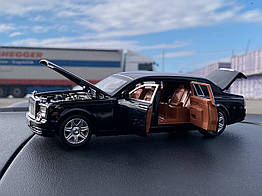 Rolls-Royce Phantom. 1:24 Металева колекційна машинака XLG інерційна, світло, звук у коробці / Мікс