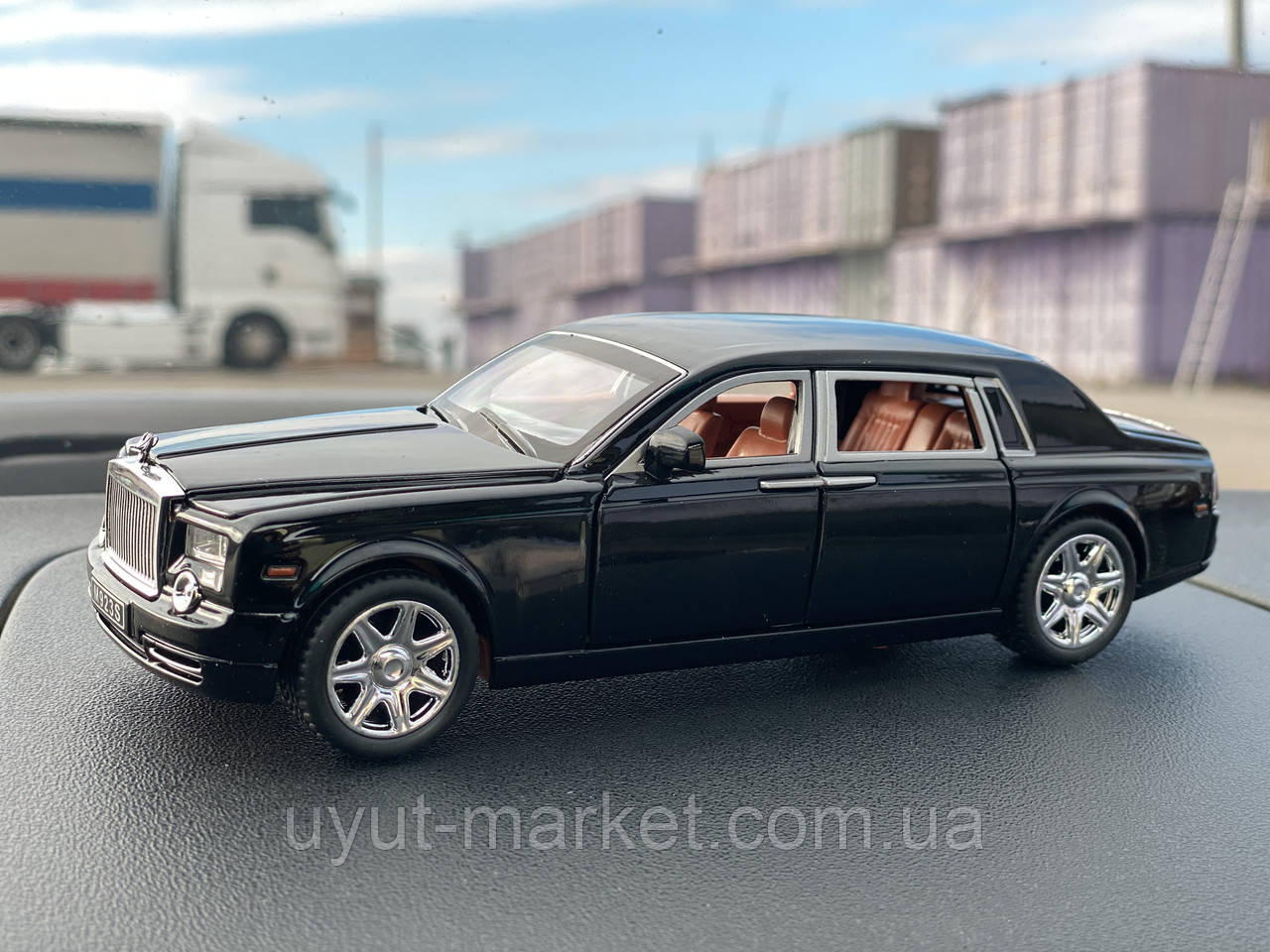 Rolls-Royce Phantom. 1:24 Металлическая коллекционная машинка XLG инерционная, свет, звук в коробке / Микс - фото 7 - id-p1577427216