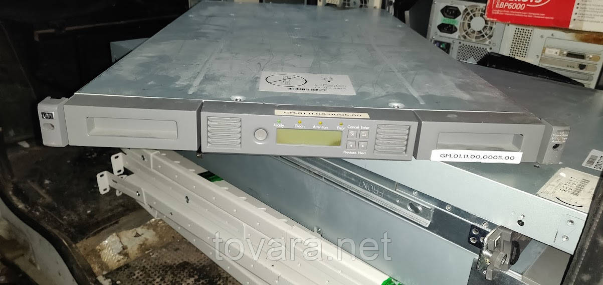 Стрічковий автозавантажувач HP StorageWorks 1/8 G2 1U SCSI No 212912