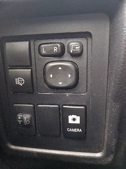 КНОПКА CAMERA з підсвіткою Toyota універсальна