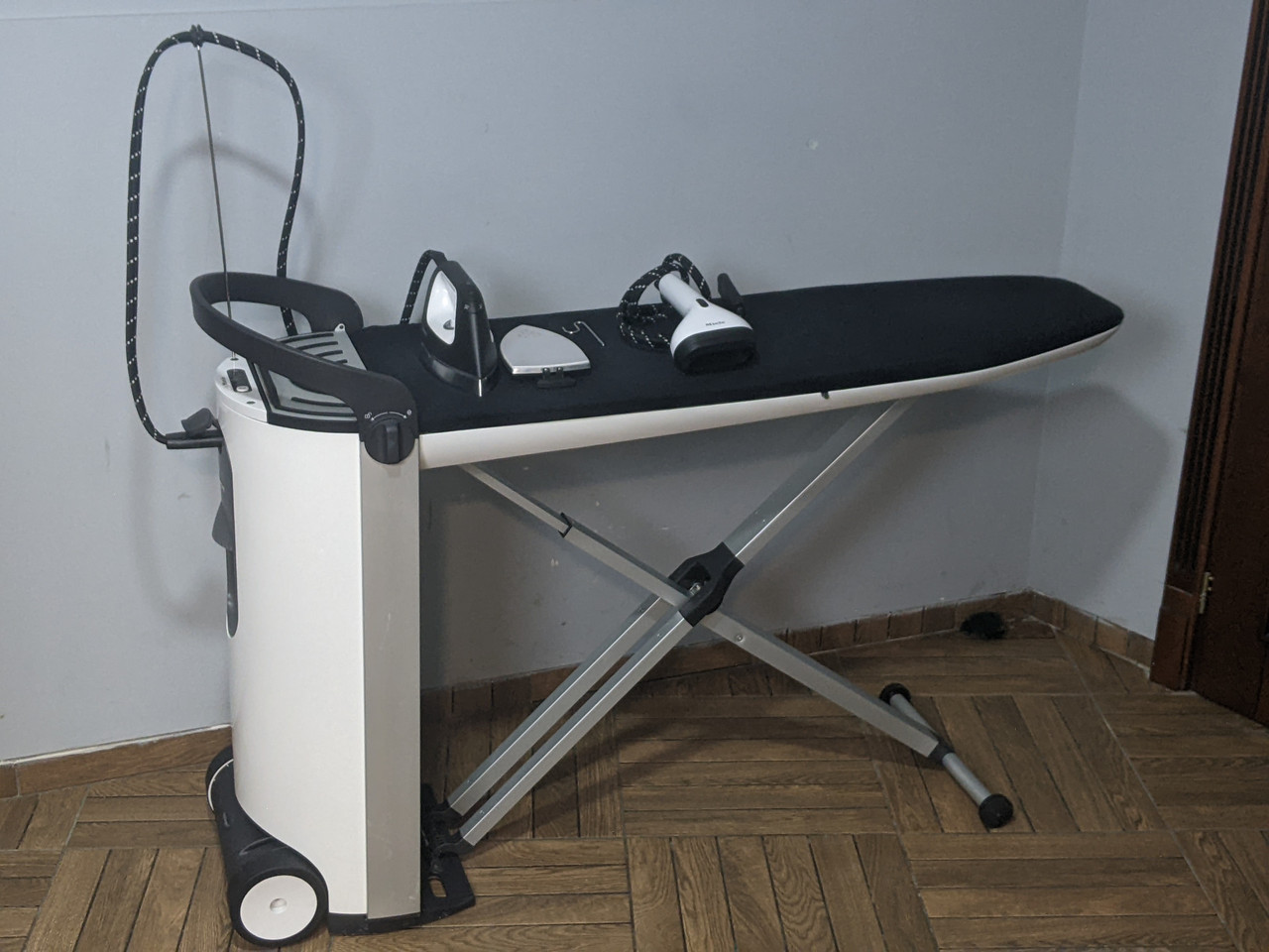 Гладильная система Miele B 2847
